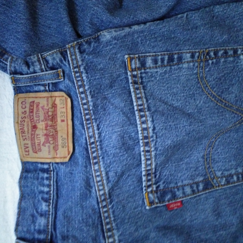 Blue jeans - Picture 3 of 5